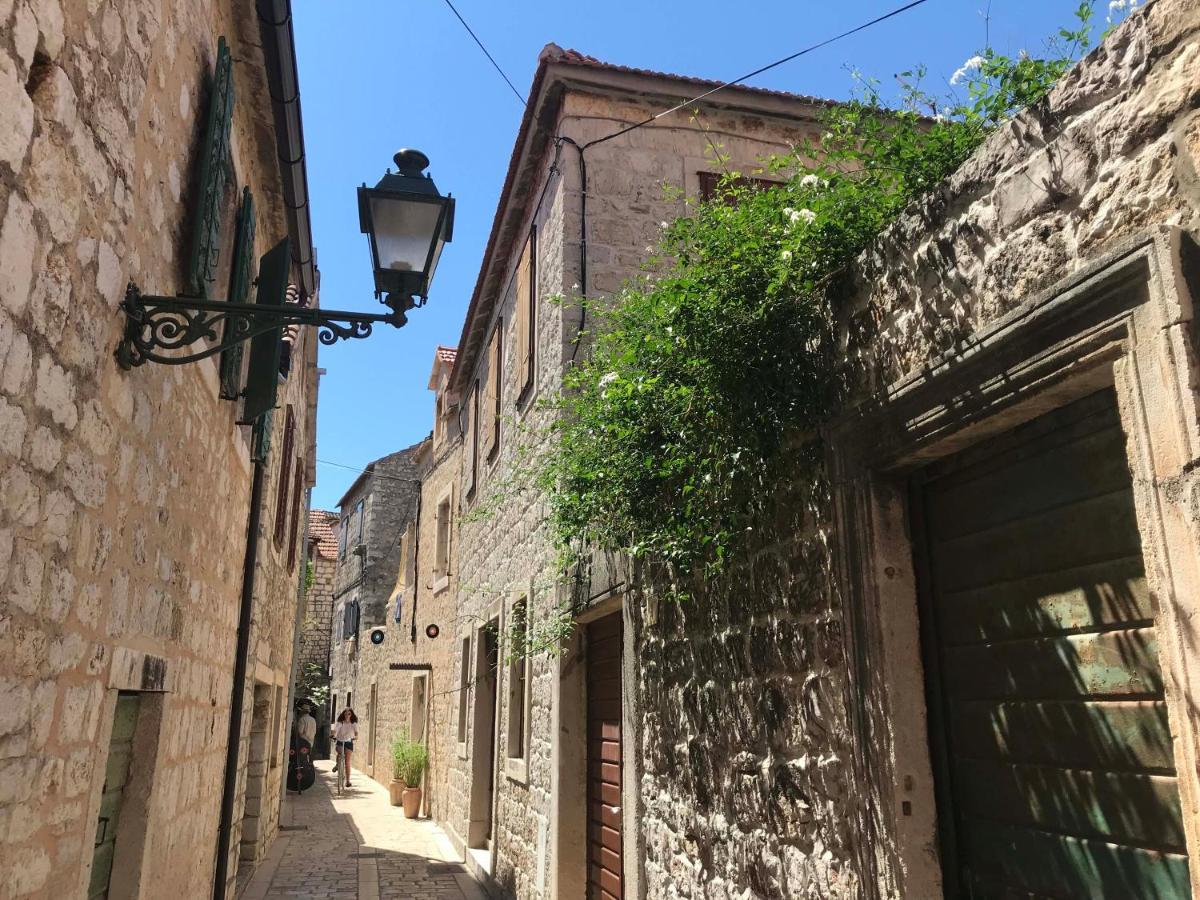 Olive Tree Apartamento Stari Grad  Exterior foto